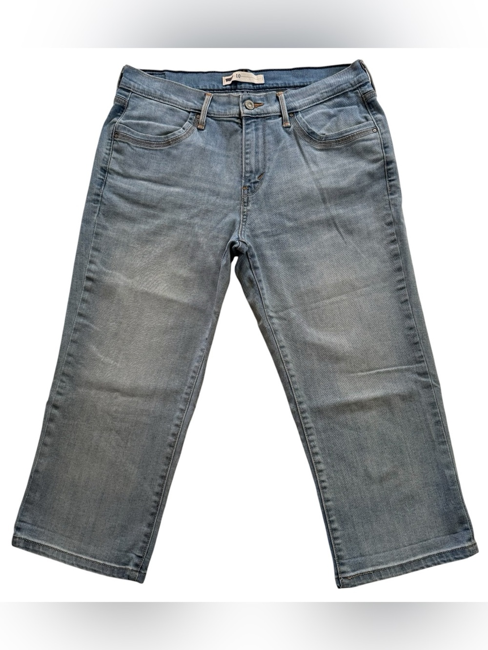 Levi’s Women’s Size 10 W30 Capri Jeans Light Wash Mid Rise Denim